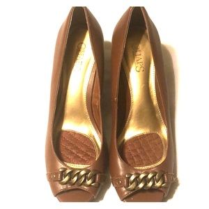 Chaps wedge peep toe brown
